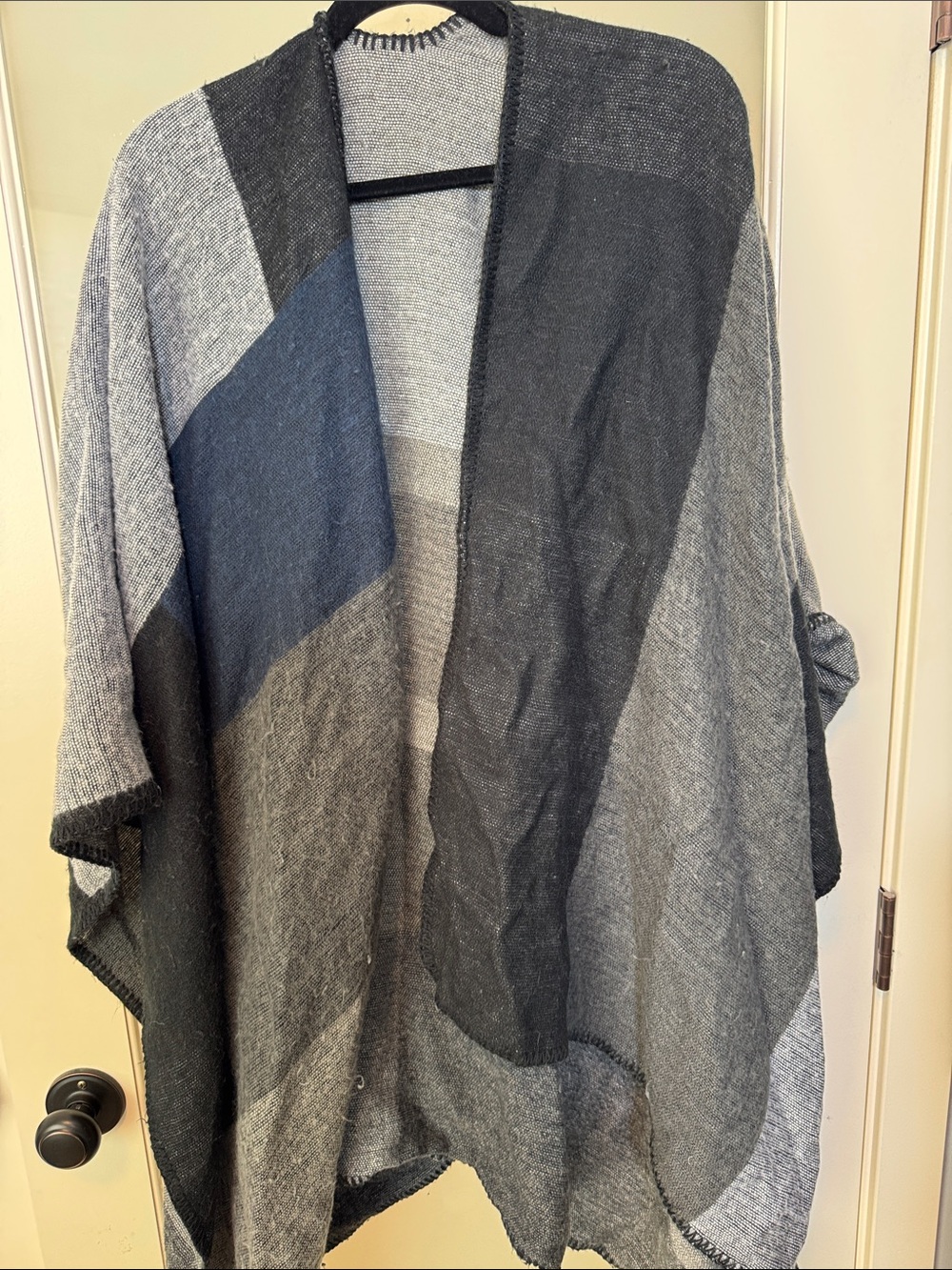 Grey & Black Colorblock Draped Women's Coatigan